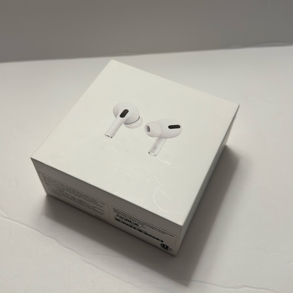 AIRPODS PRO EMPTY BOX *only the box is for sale**